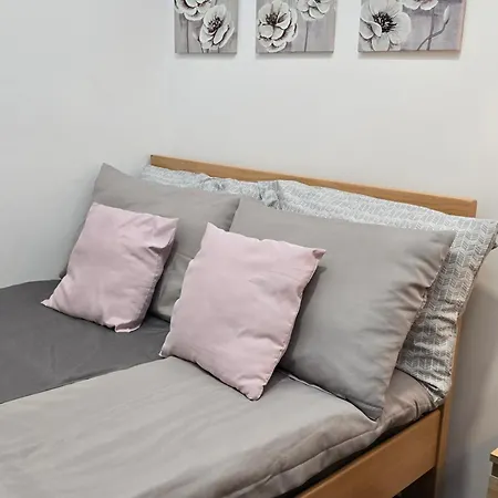 Devetka Diamond Hill Apartment
