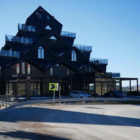 Devetka Diamond Hill Apartman *